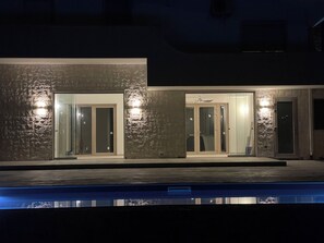 Udendørs pool