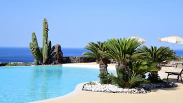 Piscina stagionale all'aperto