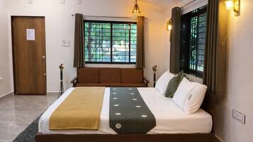 Elite Room, Resort View | Desk, blackout drapes, free WiFi, bed sheets