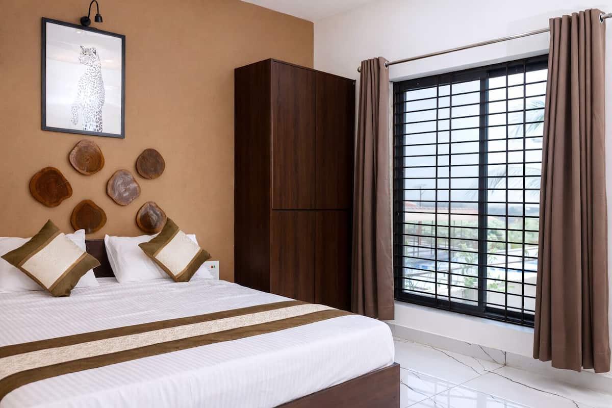 ジュニア スイート | セーフティボックス (室内)、デスク、遮光カーテン、防音設備