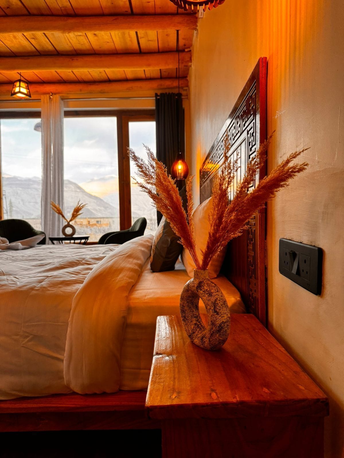 Deluxe tweepersoonskamer, uitzicht op bergen | Beddengoed