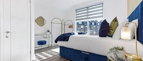 2 bedrooms, desk, iron/ironing board, free WiFi