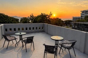 Unclassified image, 5 of 21, button - Friends Station Hostel & Cafe (Pattaya)