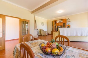 House | 3 bedrooms - Casa Amendoeira Large Private Pool Wifi (Albufeira)
