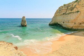 Villa | 3 bedrooms - Casa Amendoeira Large Private Pool Wifi (Albufeira)