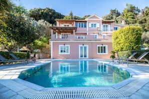 Villa | 5 Schlafzimmer