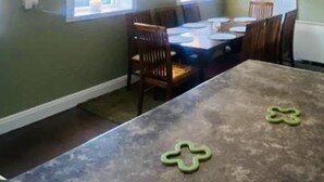 House | Dining - The Old Boathouse Holiday Home (Enniskillen)