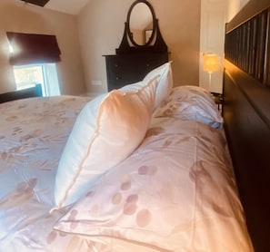 House | 4 bedrooms, iron/ironing board, free WiFi, bed sheets - The Old Boathouse Holiday Home (Enniskillen)