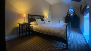 House | 4 bedrooms, iron/ironing board, WiFi (free), bed sheets - The Old Boathouse Holiday Home (Enniskillen)