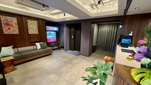 Quầy tiếp tân