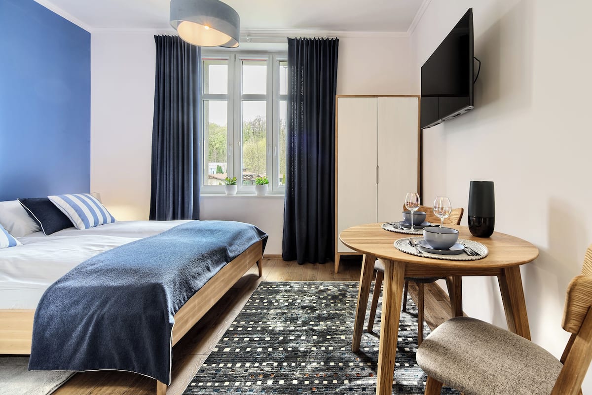 Estudio | Tabla de planchar con plancha y wifi gratis