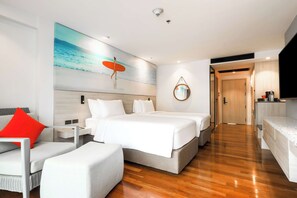 Standard Room | Premium bedding, minibar, in-room safe, individually decorated - Radisson RED Phuket Patong Beach (Patong)