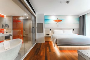 Peralatan tempat tidur premium, bar mini, peti besi dalam bilik 