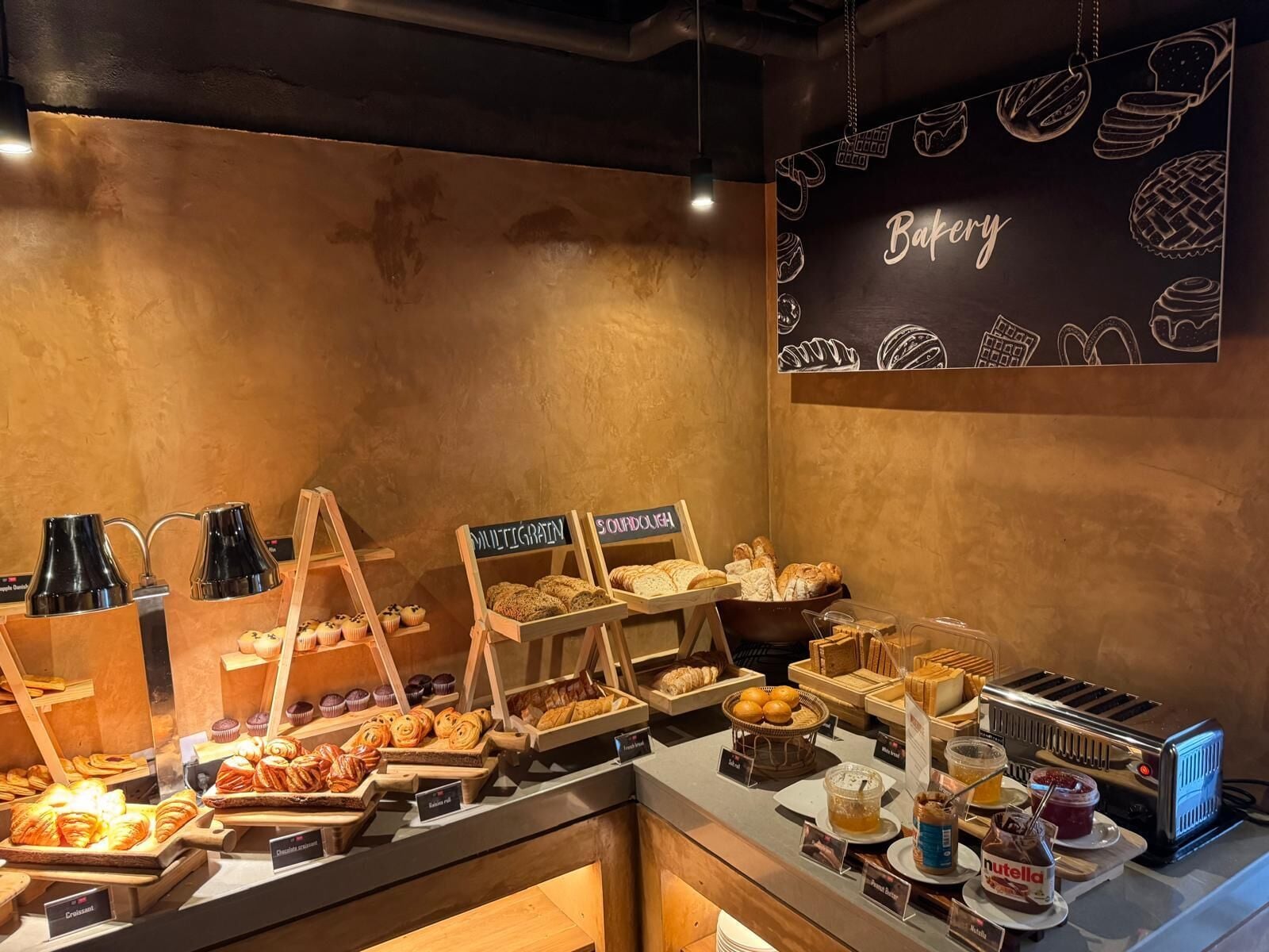 Daily buffet breakfast for a fee