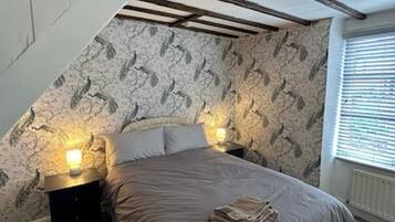 Cottage | 2 kamar tidur, Wi-Fi gratis, dan seprai linen