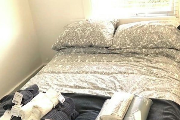 Apartment | 1 bedroom, iron/ironing board, free WiFi, bed sheets