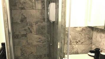 Apartment | Bathroom | Shower, towels, toilet paper