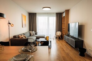 Living area - Luxury city center apartment - private parking included (Košický kraj)