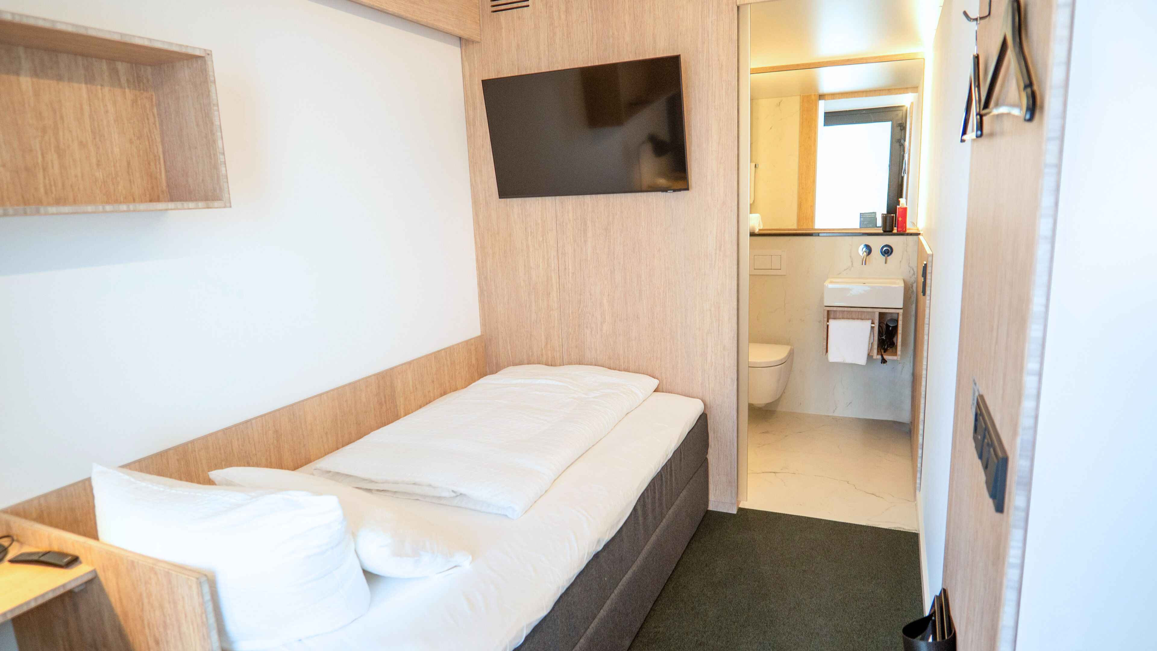 Senior Single Room