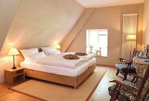 Double Room, Garden View | Free WiFi - ZI Ferdinand mit Rosengartenblick (Heek)