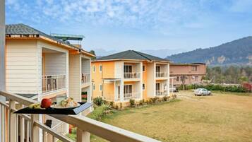 Luxury Room, River View | Balcony