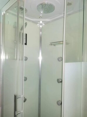 Villa, 3 Bedrooms, Smoking, Balcony | Bathroom - Villa Amina Splendid Elegant Structure (Ouagadougou)
