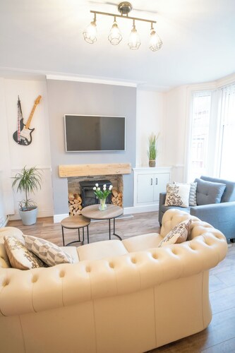 Moonlight Residence - Anfield Stadium, Free Parking and WiFi