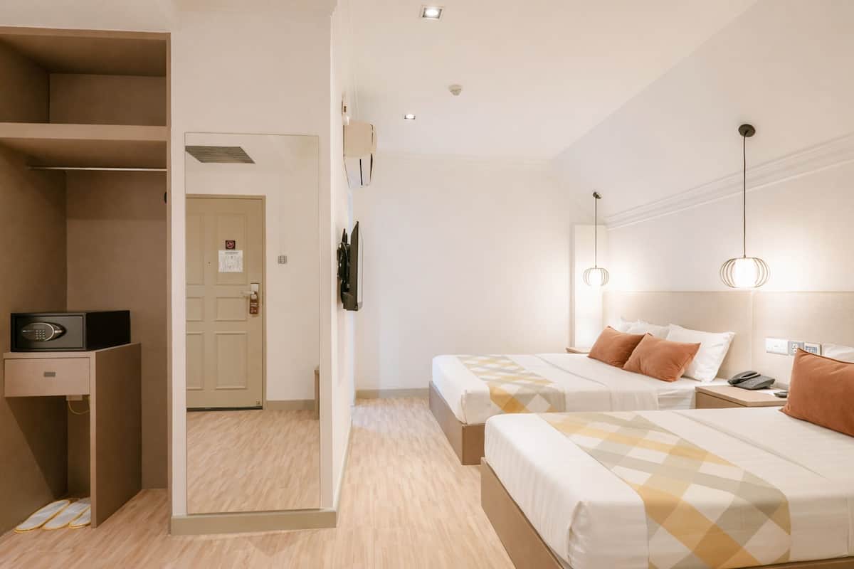 Superior Family, No Window | In-room safe, desk, laptop workspace, free WiFi