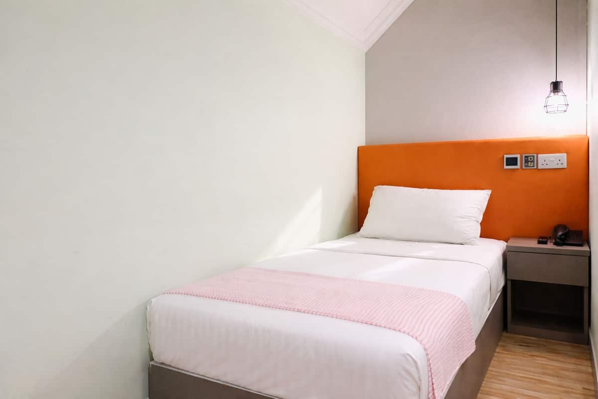 Superior Single Room, No Windows | In-room safe, desk, laptop workspace, free WiFi