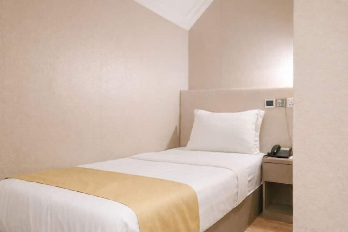 In-room safe, desk, laptop workspace, free WiFi