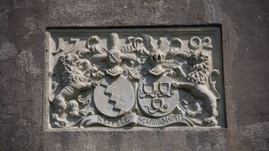 Uklassifisert bilde, 4 av 6, knapp