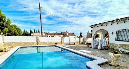 SAONA VILLAS (VN GARCI): villa 8 people, private pool, wifi, 3 km beaches