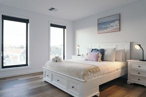 4 soverom, strykejern/-brett, reiseseng for barn og wi-fi