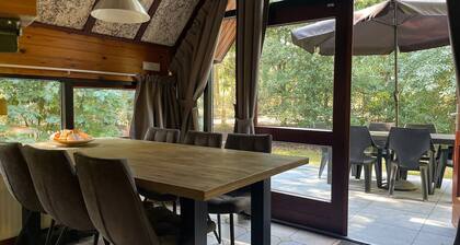 Detached 6-person bungalow