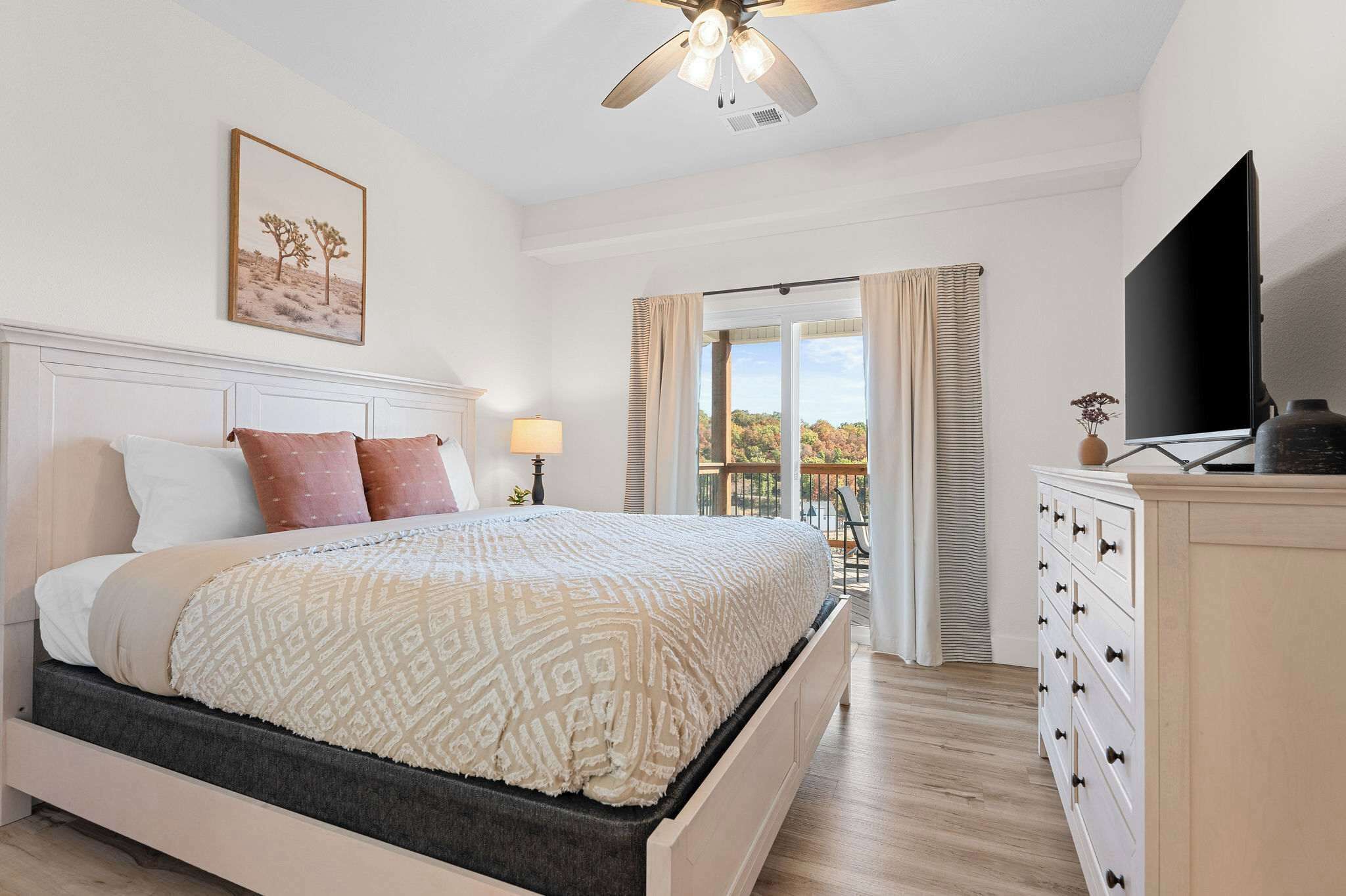 6 bedrooms, iron/ironing board, travel cot, WiFi