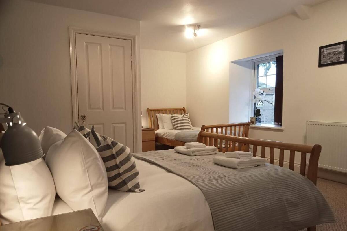 Economy Triple Room | WiFi (free)