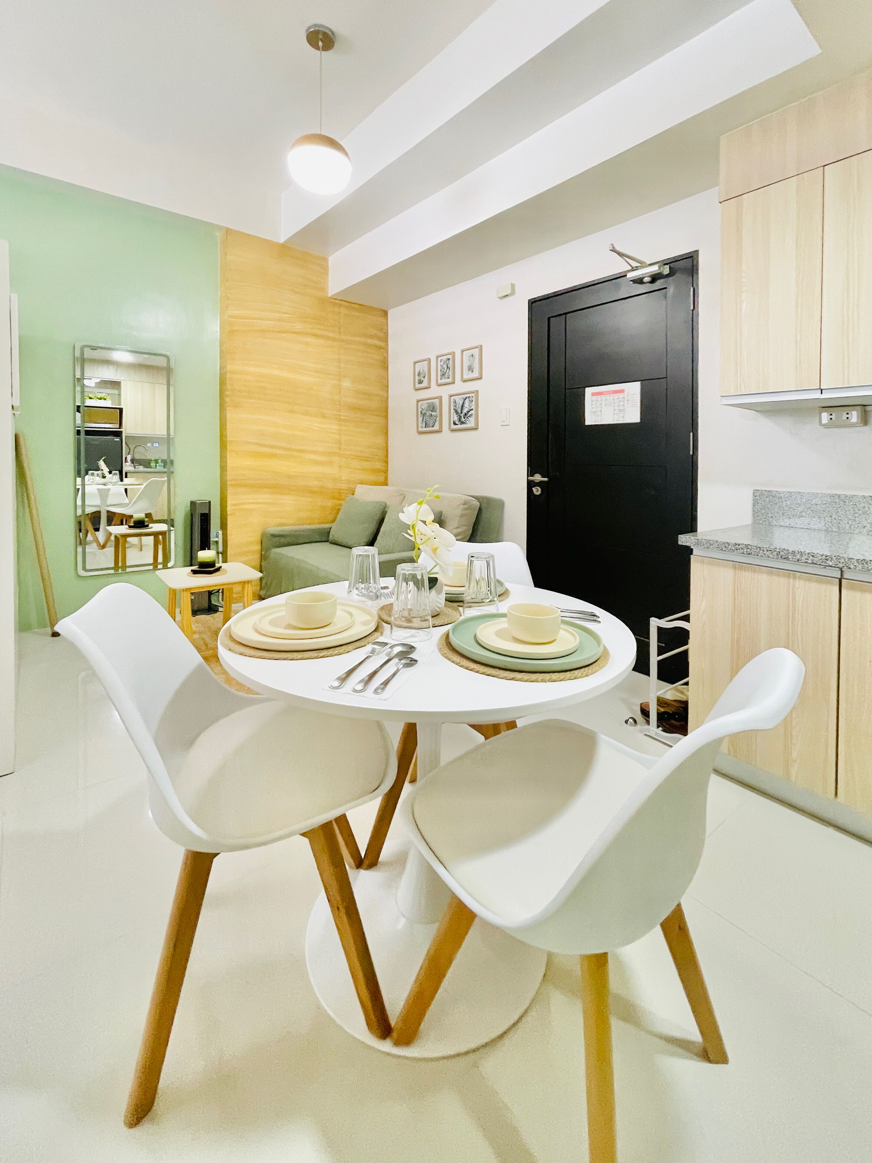 Estudio estándar, para no fumadores, balcón | Servicio a la habitación