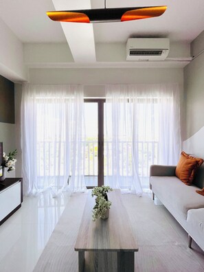 Appartamento Comfort, 2 camere da letto, non fumatori, balcone | Soggiorno | Smart TV 32 pollici con canali digitali