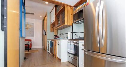 This apartment is a 1 bedroom(s), 1 bathrooms, located in Atlanta, GA.