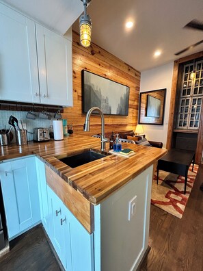 Interior - This apartment is a 1 bedroom(s), 1 bathrooms, located in Atlanta, GA. (Atlanta)