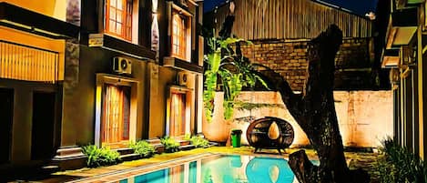 Piscine extérieure