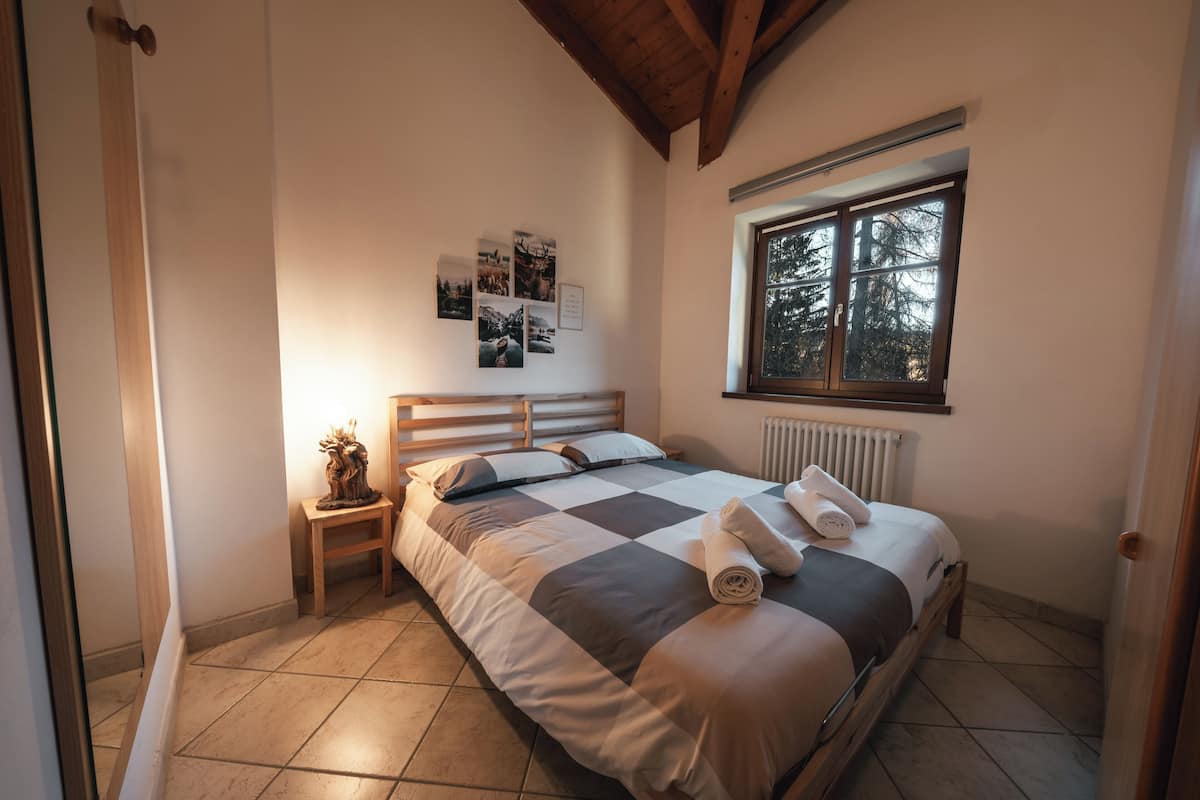 Basic Double Room, 1 Double Bed | Free WiFi