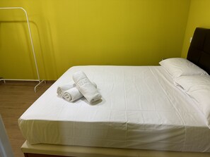 1 bedroom, iron/ironing board, WiFi, bed sheets