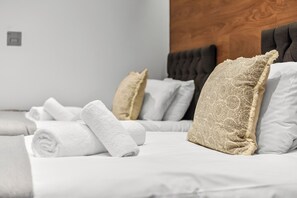 5 makuuhuonetta, työpöytä, silitysrauta/-lauta, ilmainen Wi-Fi
