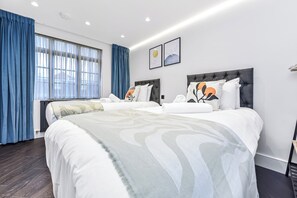 5 Schlafzimmer, Schreibtisch, Bügeleisen/Bügelbrett, kostenloses WLAN