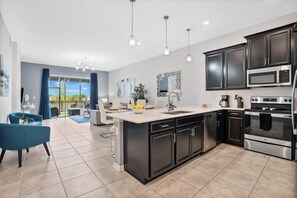 Fridge, microwave, oven, stovetop - Family townhome near Disney w/ resort access (Davenport)
