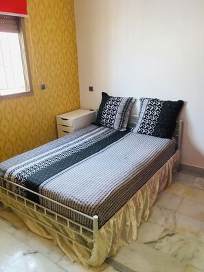 2 bedrooms, desk, free WiFi, bed sheets - The Ocean Pearl Apartment I Private Terrace & Parking (Essaouira)