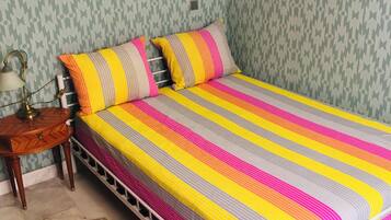 2 slaapkamers, een bureau, gratis wifi, beddengoed