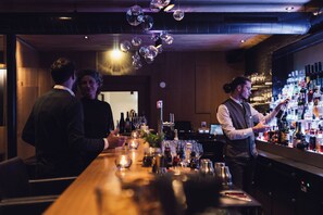 2 quầy bar/khu lounge 