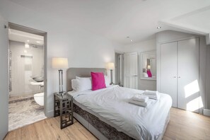 2 Schlafzimmer, Bügeleisen/Bügelbrett, Reisekinderbett, WLAN